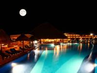 bigstockphoto_A_Luxury_All_Inclusive_Beach_R_4663051
